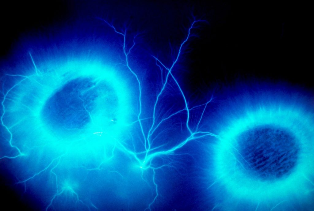 Kirlian photograph of the electromagnetic discharge between two fingertips.
